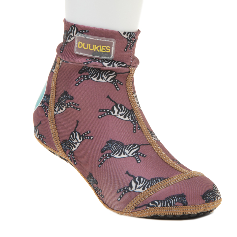 Se Duukies beachsock - zebra raspberry hos Faktorfobi